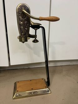 Wine opener