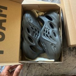 Yeezy Foam Runner