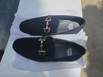 Men shoes size 10