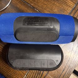 2 Bluetooth Speakers  Bluetooth 