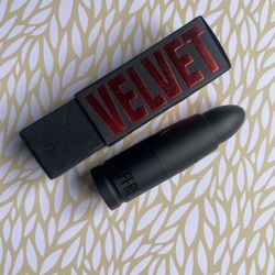 Jeffree Star Velvet Trap Lipstick Trench Coat  NEW