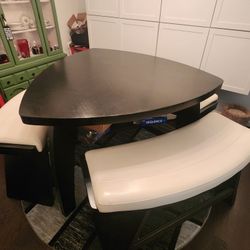Modern Dining Table Set with Bench Seating + Storage – Excellent Condition