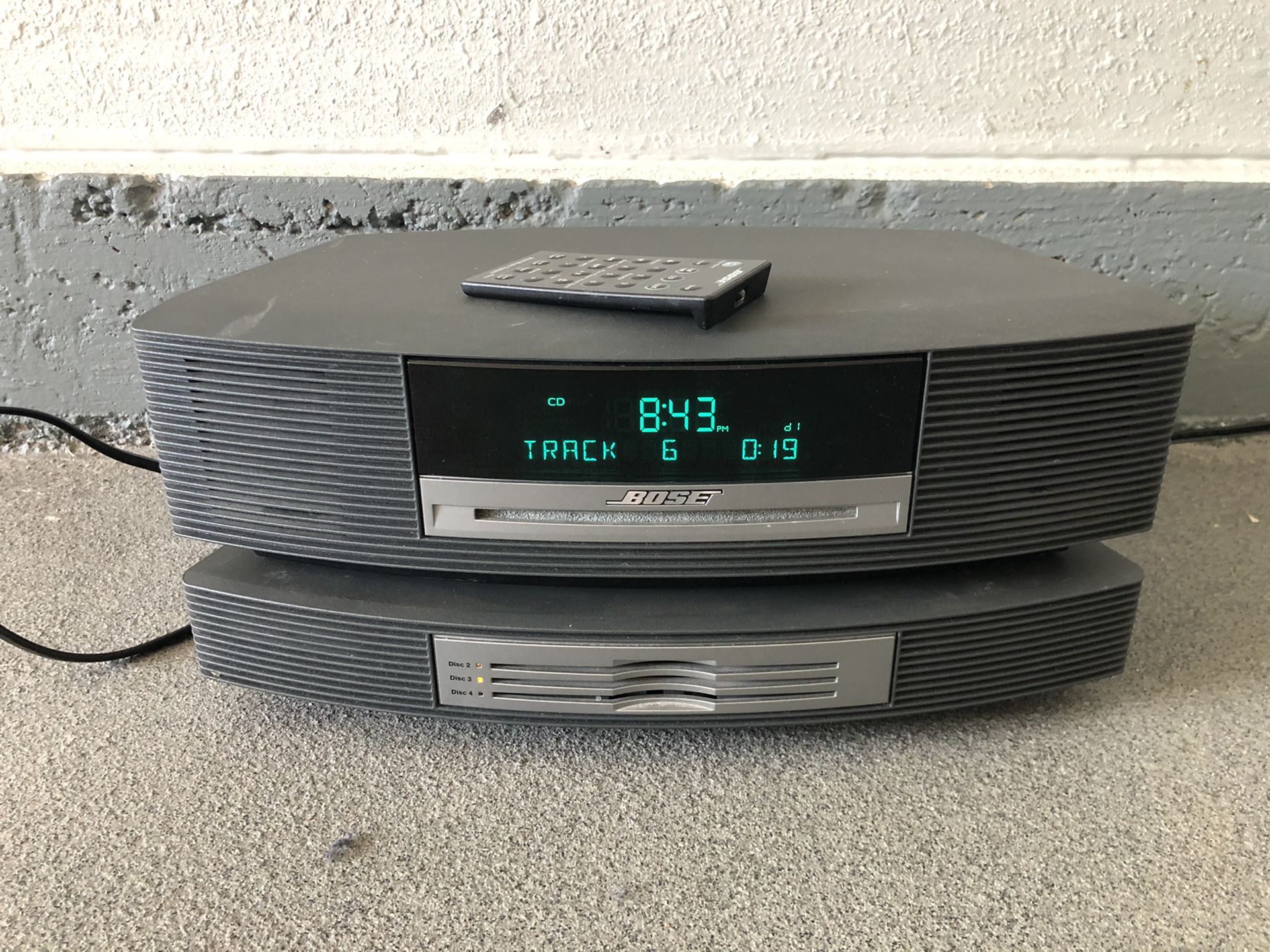 Bose wave CD player with cd changer and remote