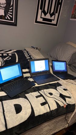 Chromebooks/computer 3 for 75$