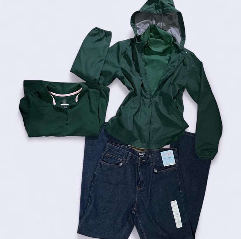 BUNDLE/SET 💚Green Magellan M youth rain jacket, turtle neck green shirt, green school soft collar neck, and relaxed straight jeans cat & jack
