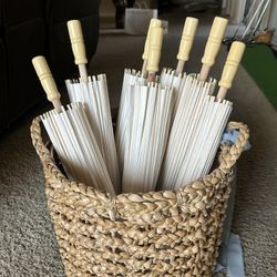 7 Parasols - Basket Not Included 