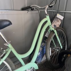 Huffy Women’s Park rider Bike And Schwinn Bike Trailer 