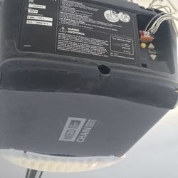  1/2 HP  Chamberlain Chain Drive Garage Door Opener