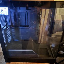 Phanteks NV5 Case