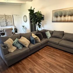 Living Spaces Large Sectional Sofa – Smoke-Free Home