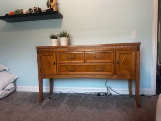 Side board/ buffet