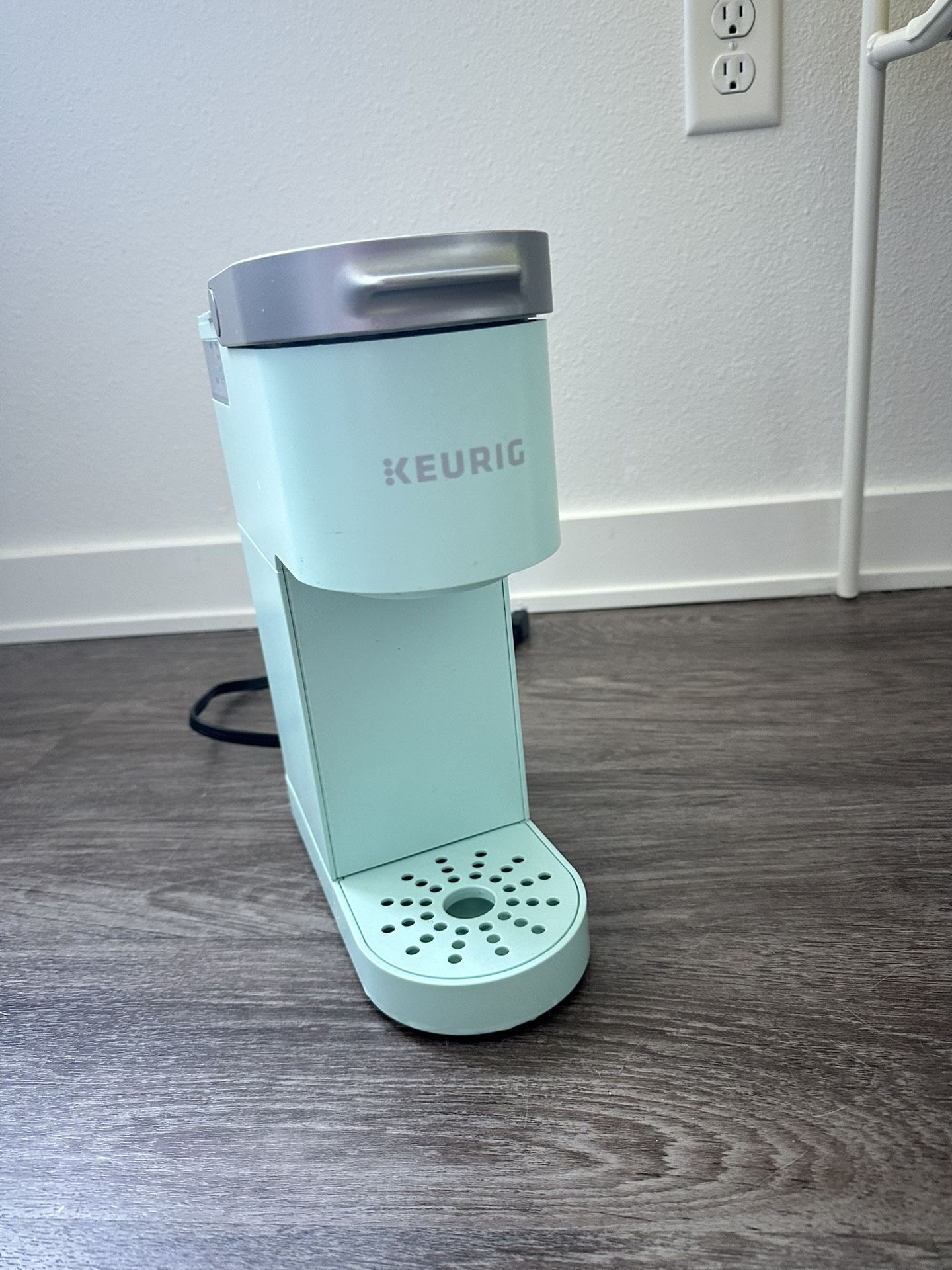 Used Keurig K-Mini Single Serve Coffee Maker – Mint Green
