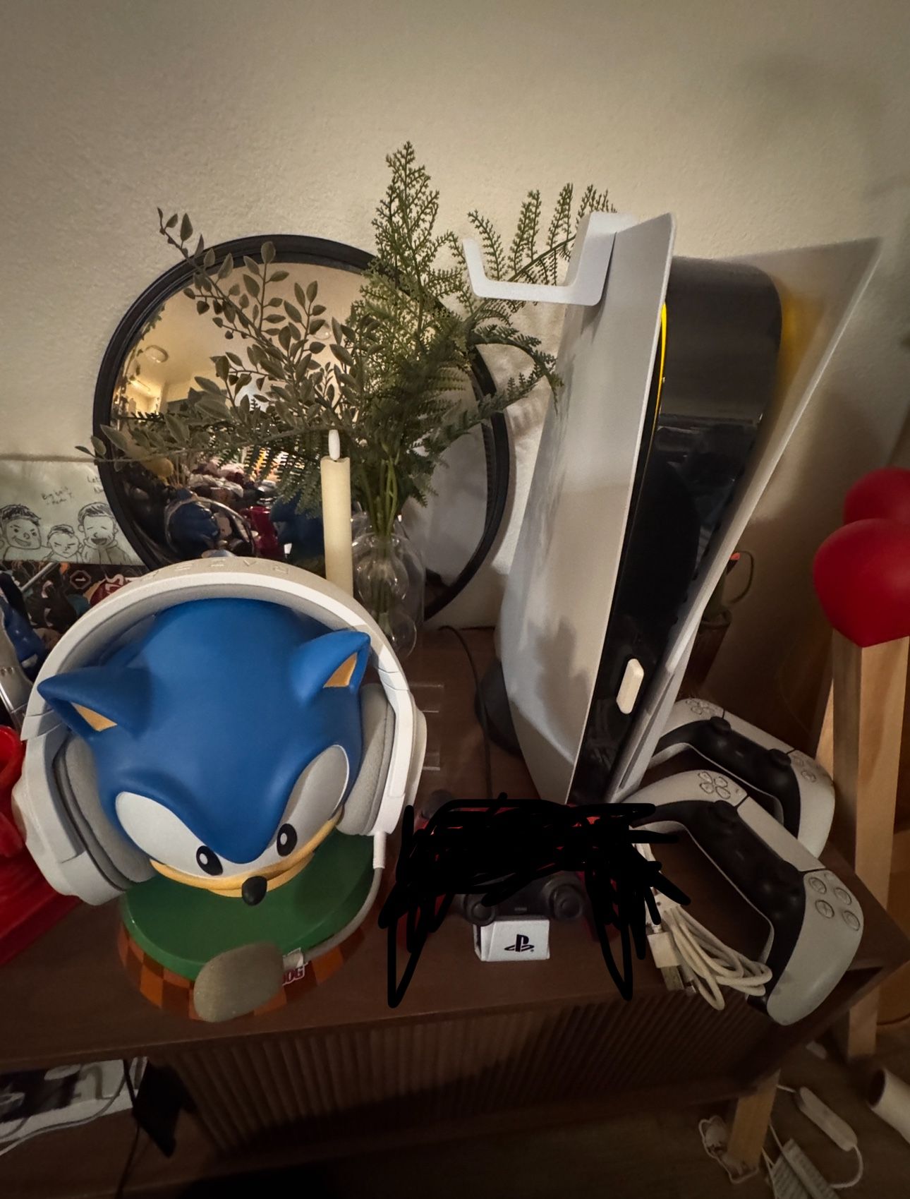 PS5 Bundle (2 controllers, wireless headset, 2 TB)