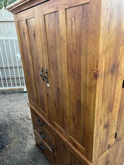 Dresser