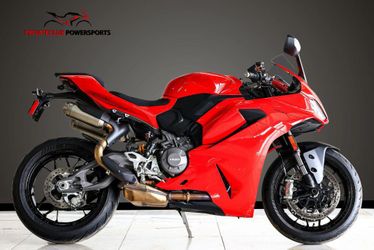 2025 Ducati Panigale V2 S