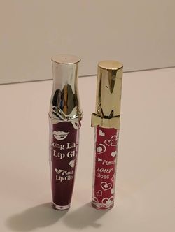 Lipstick And?
Lip gloss. Amuse