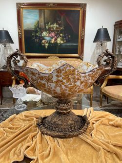 Stunning Victorian Porcelain Hand Painted Centerpiece 🌷