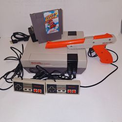 Classic Nintendo Entertainment System (NES) - Zapper Gun, ALL GAMES INCLUDED!!