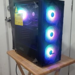Newly Built Entry Level Gaming & Streaming PC / GTX 970/ 12gb ram/1TB HDD/ Wifi/