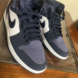 Nike Jordan 1 Mid’s 