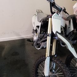 125cc Full Size Dirt Bikes Brand New!!!