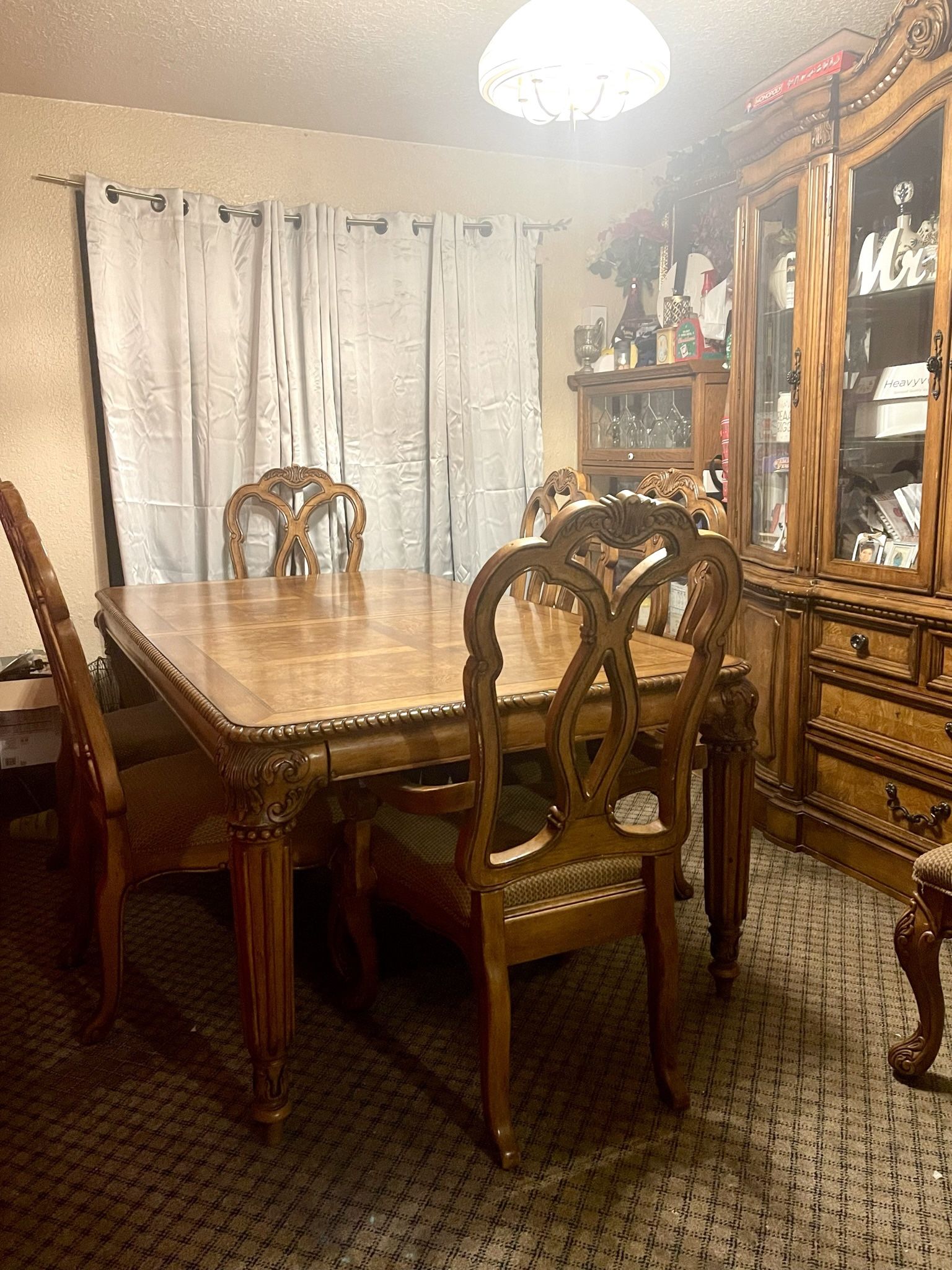 Wooden Kitchen Table With China Cabinet 