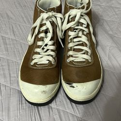 Woman’s 7.5 steel toe shoes