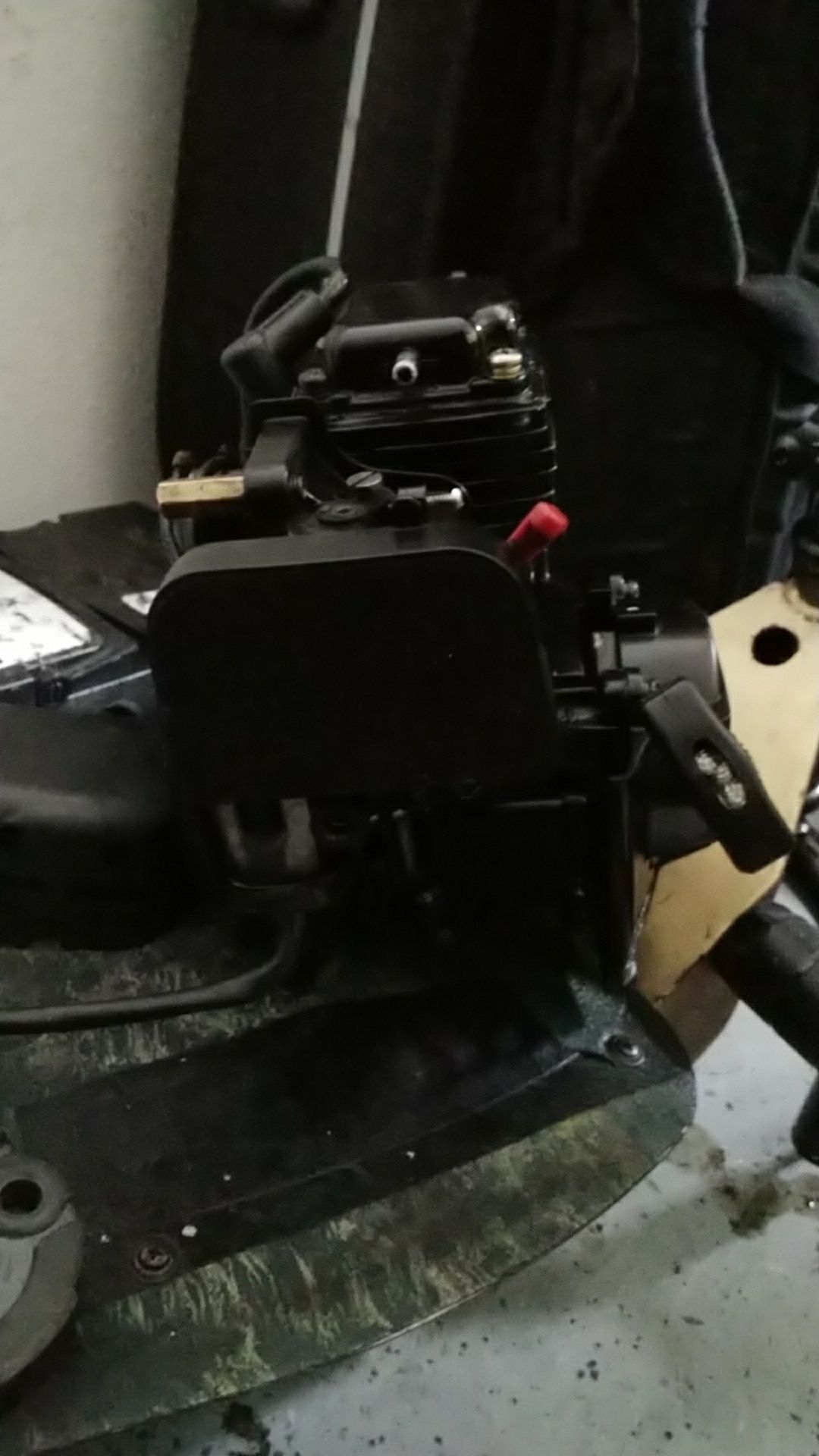 35cc Subaru Robin eho35 small engine (gas scooter) for Sale in San