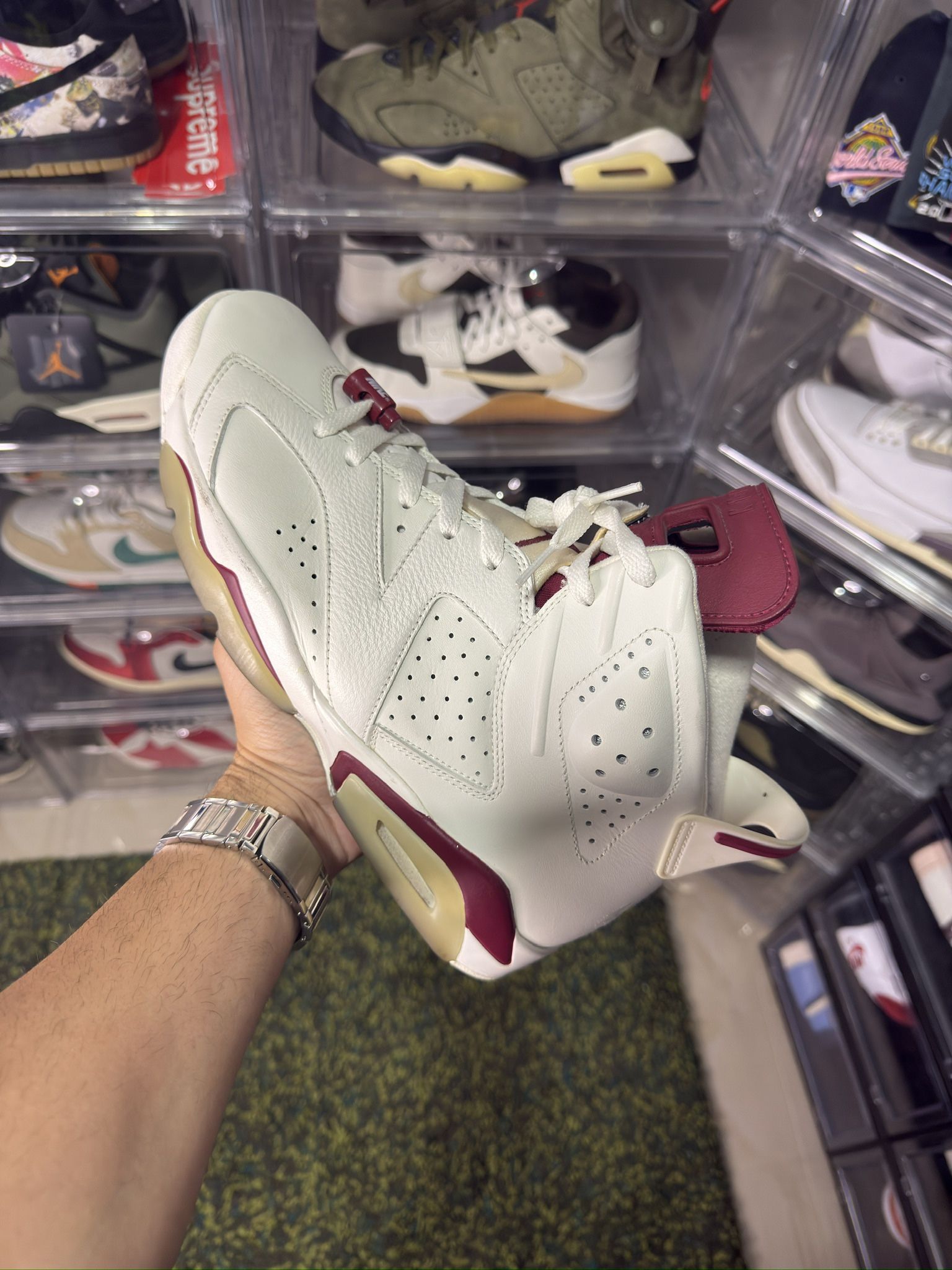 Jordan 6 Maroon