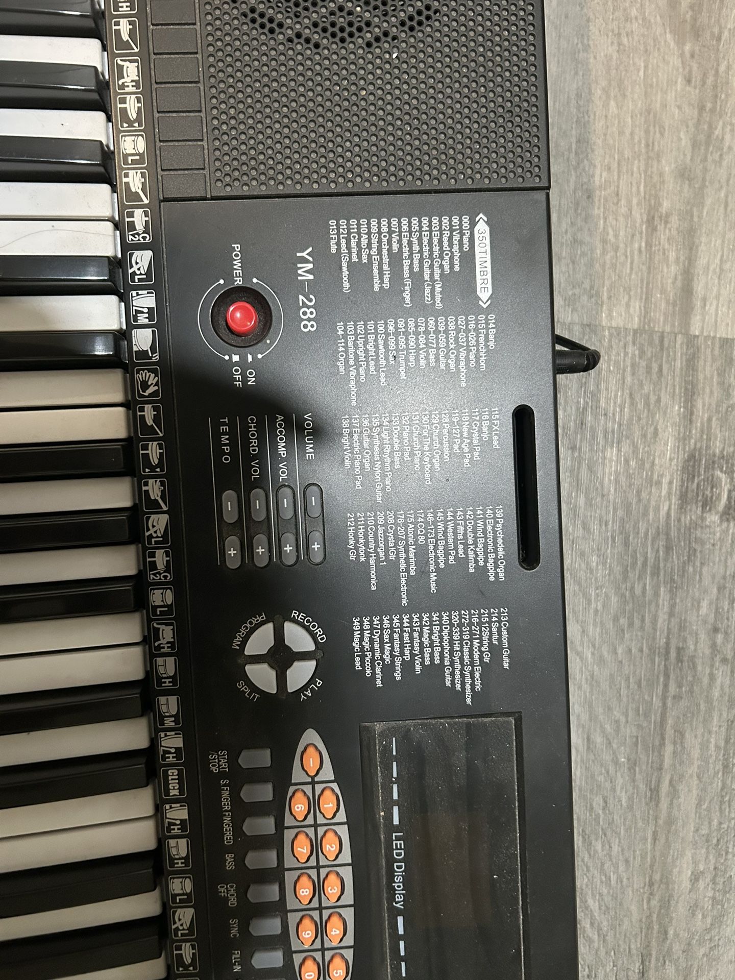 Electronic Piano 61 Keys