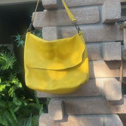 Leather never been used yellow pretty color
