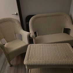 3 Piece Beautiful White Wicker