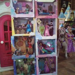 GREAT GIFT FOR SALE!  DISNEY PRINCESS PLAYSET