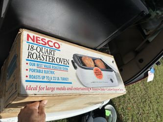 Made in USA Nesco Roasting Oven 18Qt. w/Original Box.