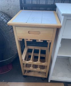 Wine cabinet