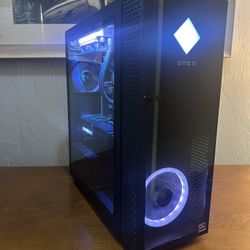 OMEN 30L PC FOR GAMING! GREAT CONDITION AND PRICE 