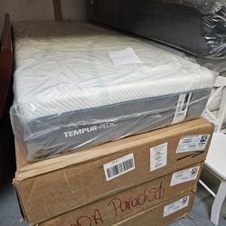 TempurPedic djustable Beds. Over 60% off retail. TempurAdapt.  . Prices in Description. Camas Tempur-Pedic 