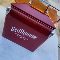 Vintsge ICE Chest With Napkins Full 