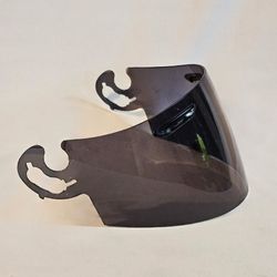 Arai SAI Face Shield Dark fits the Arai Corsair V, Defiant, Defiant Pro-Cruise, RX-Q, Signet-Q, Signet-Q Pro-Cruise and Vector 2 Helmets, and is desig