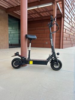 Arwibon Q30 Electric Scooter