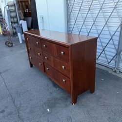Dresser $150