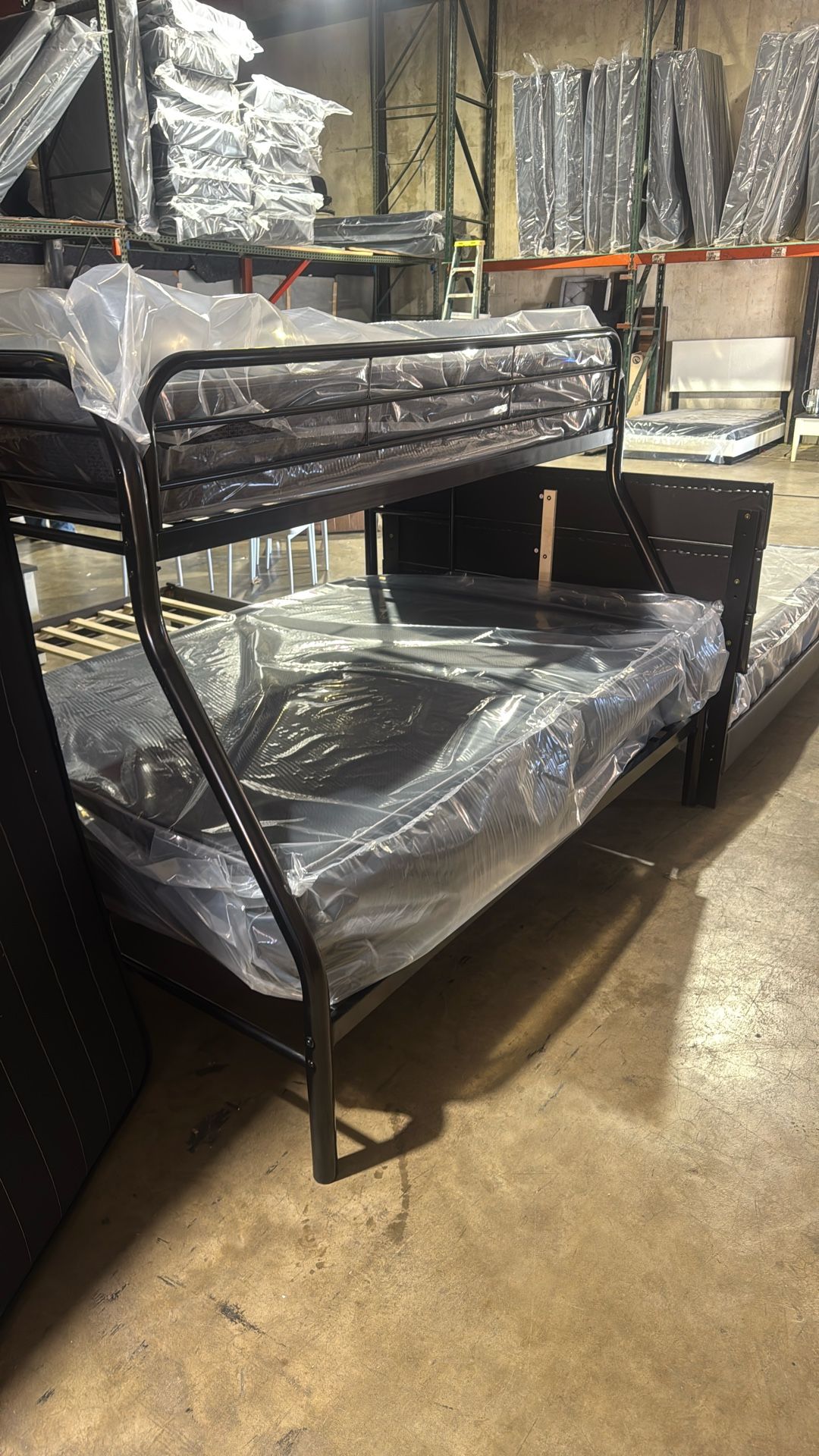 New Bunk Bed Wht Matres For $599