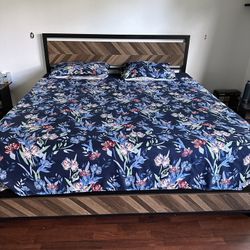 King Bed Frame with 4 Storage Drawers