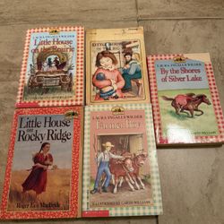 Laura Ingalls Wilder Book Set of 5 (See Details)