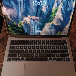 Macbook Air With Newest Sonoma OSX 13" 2018
