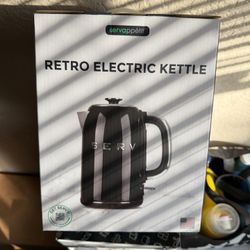 Servappetit Black Retro Style SERV Corded Electric Water Kettle 1.7L Teapot NIB