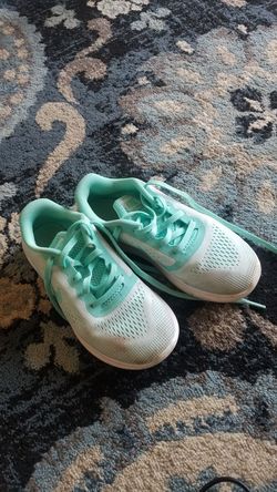 Girls Nike shoes