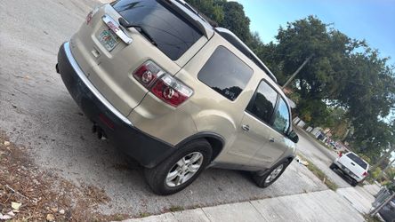 Clean title GMC Arcadia
