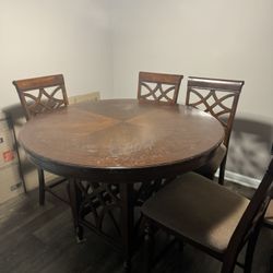 Round High Top Table With Chairs