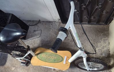Electric Scooter I don't have the charger to test it sold as is